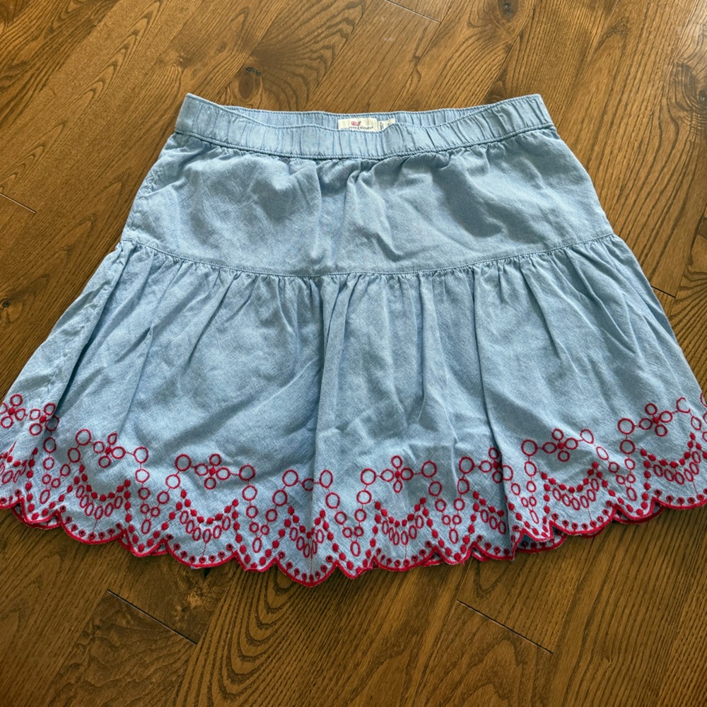 Vineyard Vines Light Blue Skirt with Pink Embroidery